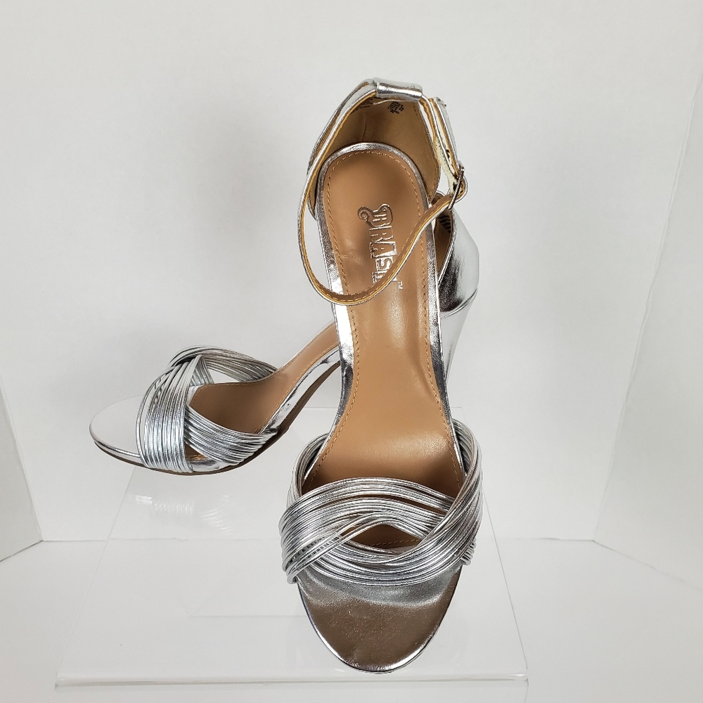BRASH Size 8 Silver Open Toe Pumps